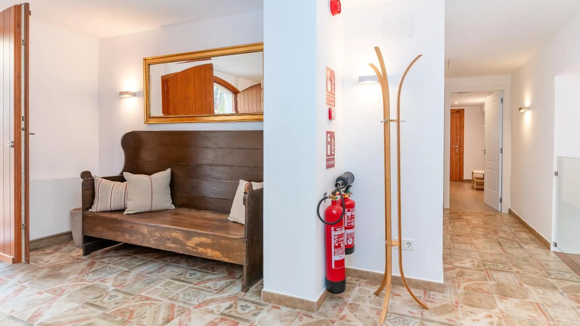 Apartment La Terraza - Grosszuegiges Appartment In Katalanischer Masia Sant Iscle De Vallalta