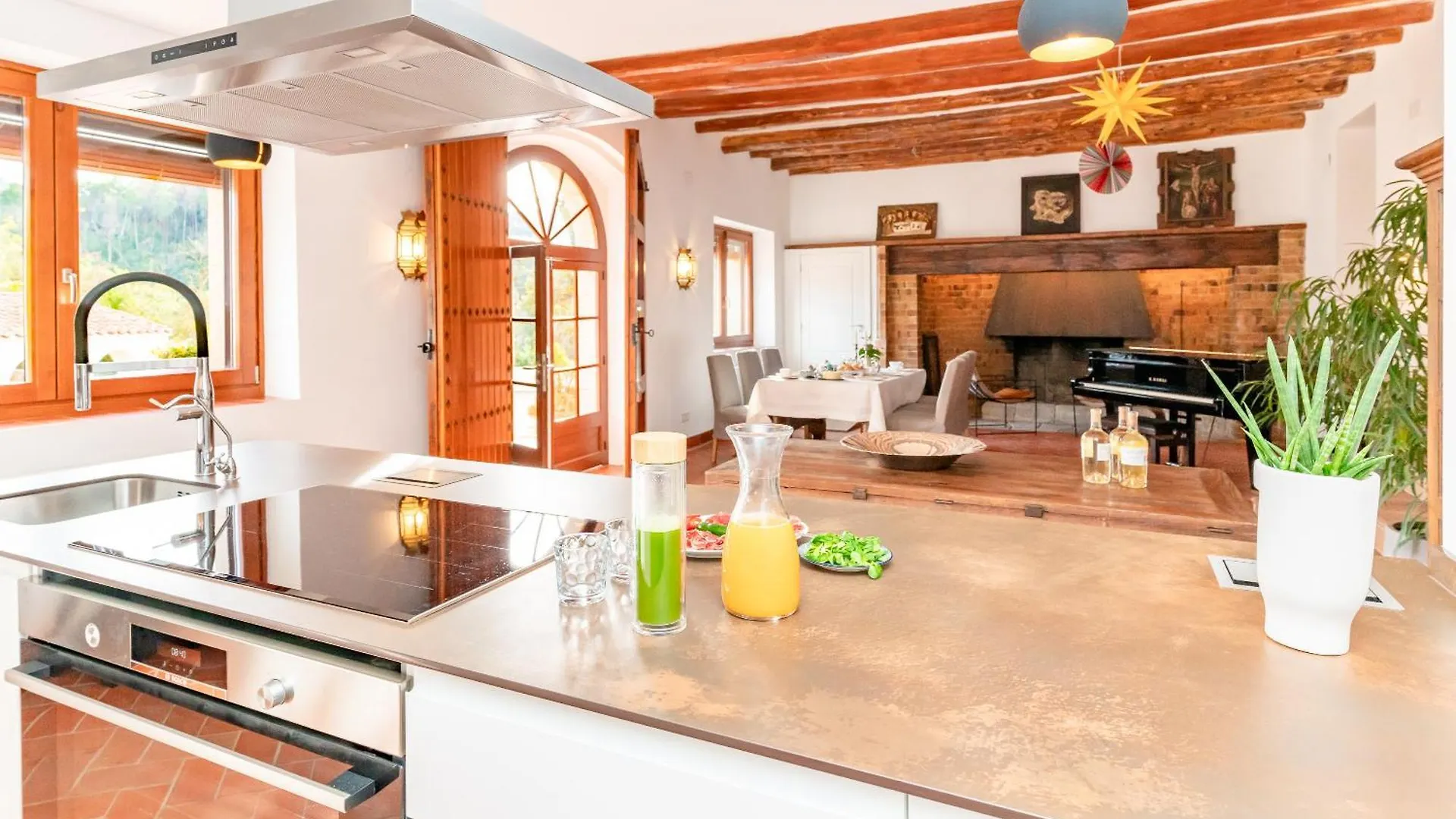 La Terraza - Grosszuegiges Appartment In Katalanischer Masia Sant Iscle De Vallalta