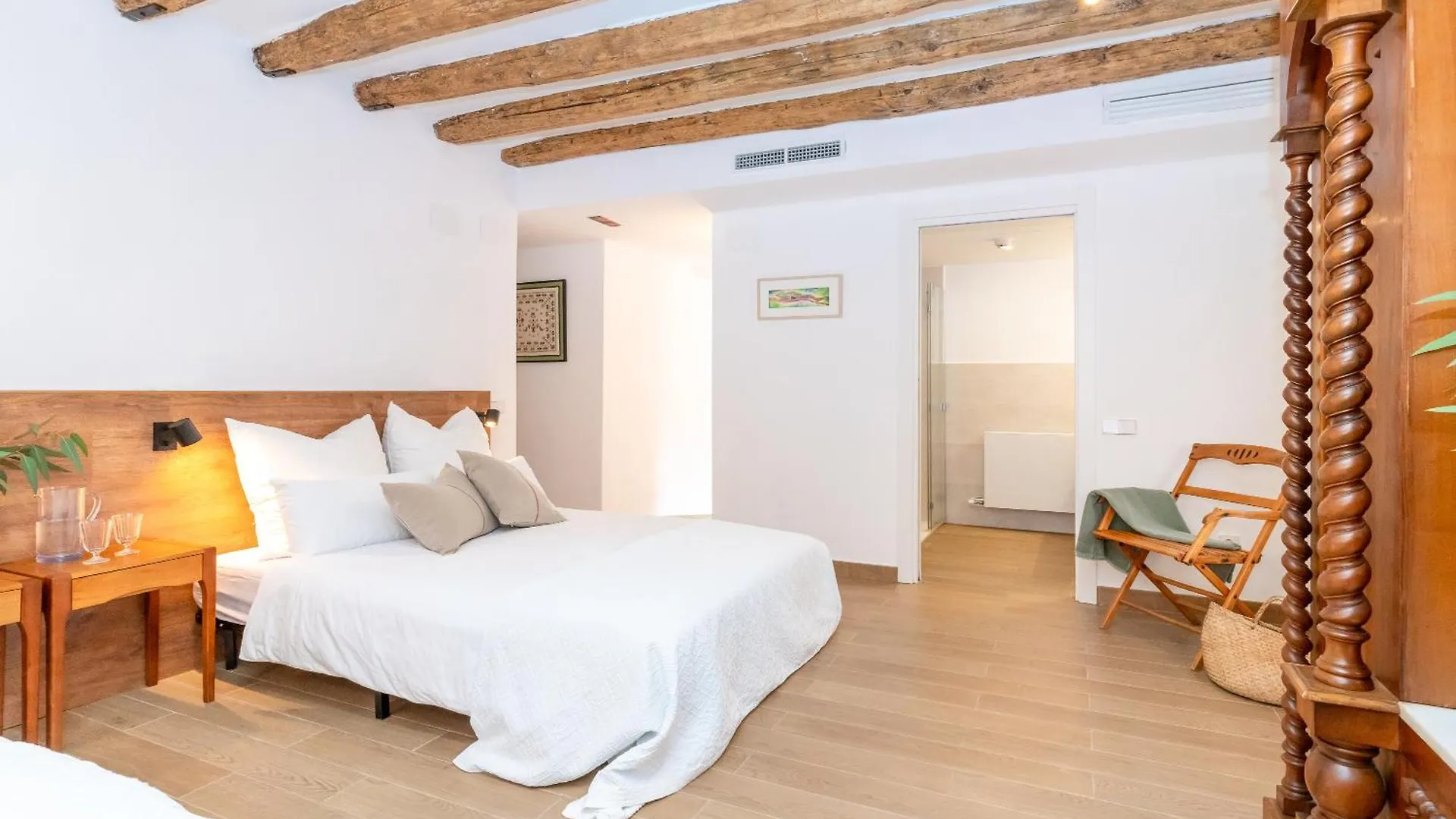 La Terraza - Grosszuegiges Appartment In Katalanischer Masia Sant Iscle De Vallalta