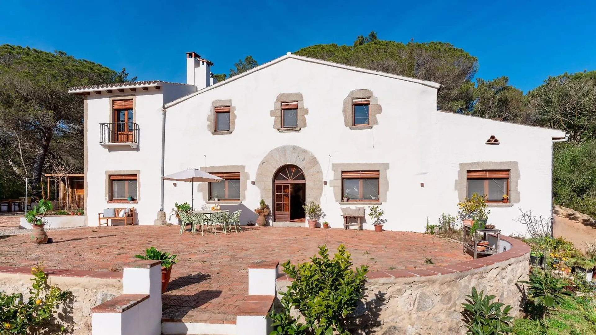 La Terraza - Grosszuegiges Appartment In Katalanischer Masia Sant Iscle De Vallalta إسبانيا