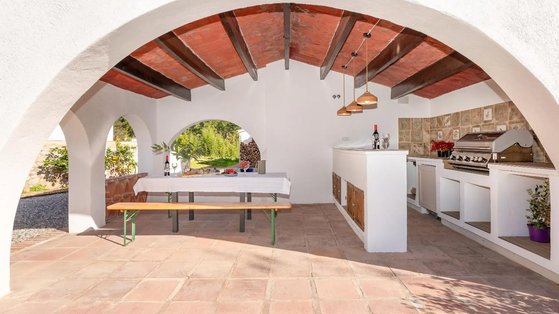 La Terraza - Grosszuegiges Appartment In Katalanischer Masia Sant Iscle De Vallalta