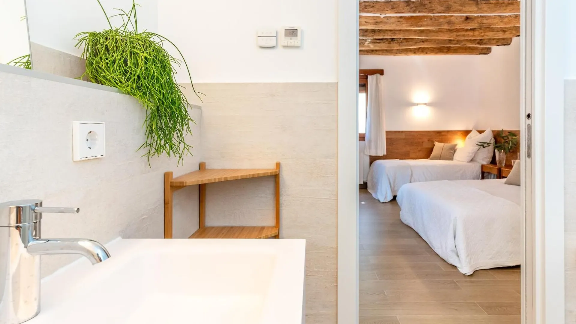 La Terraza - Grosszuegiges Appartment In Katalanischer Masia Sant Iscle De Vallalta 0*,  إسبانيا